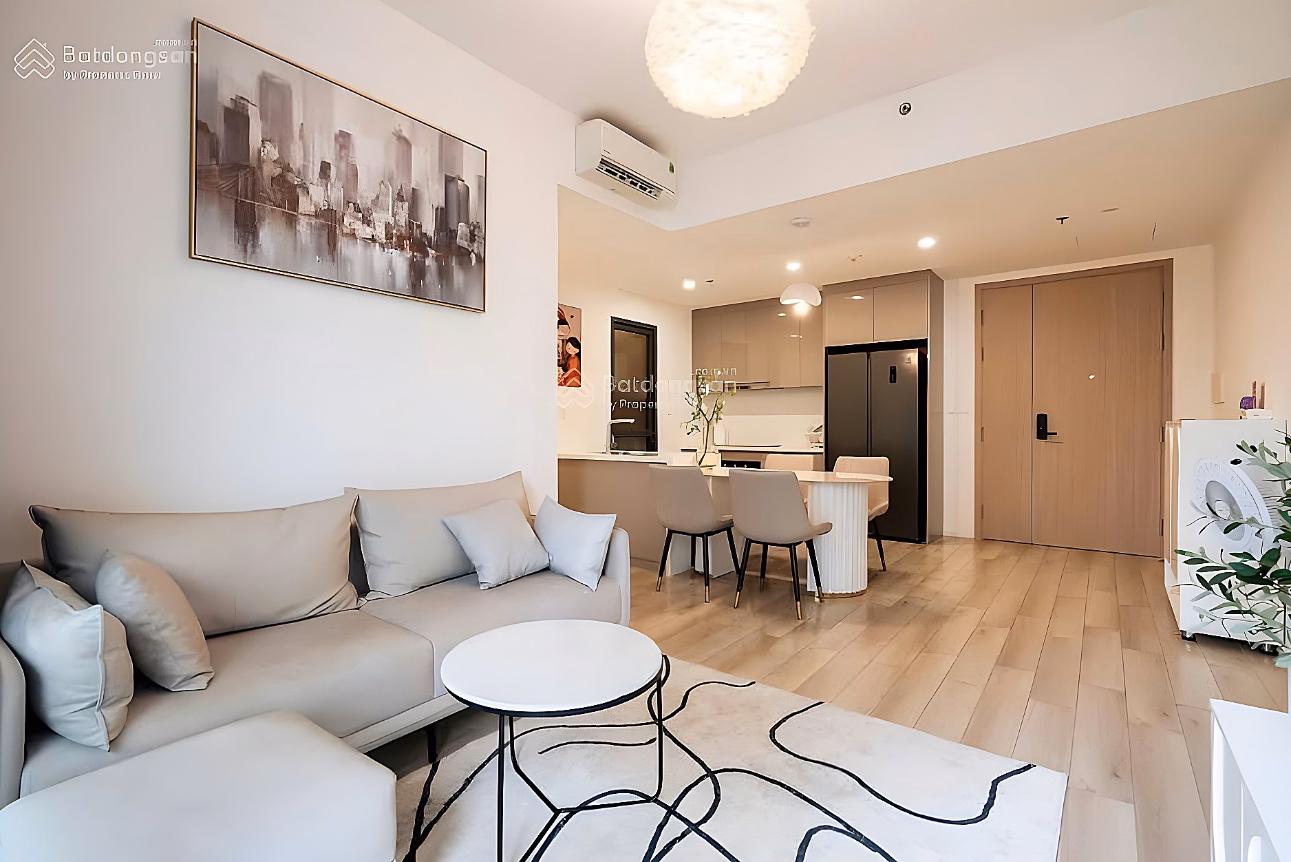 Selling apartment with 2 bedrooms, 2 bathrooms, 55m2, very good price 1.4 billion in Vinh Loc B, Binh Chanh, HCM