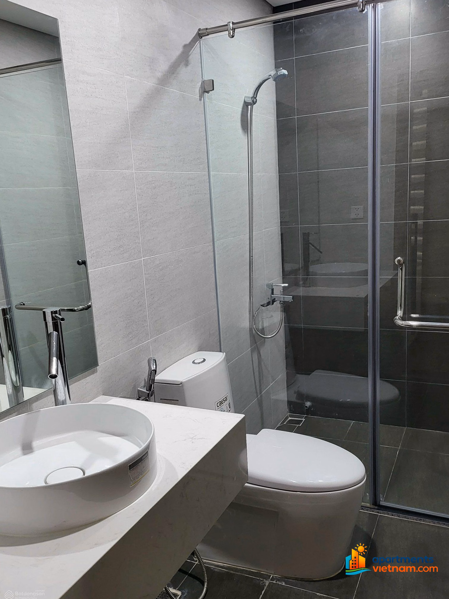 HUD Nguyen Thien Thuat apartment 45m2 - right in the center with sea view - fully furnished