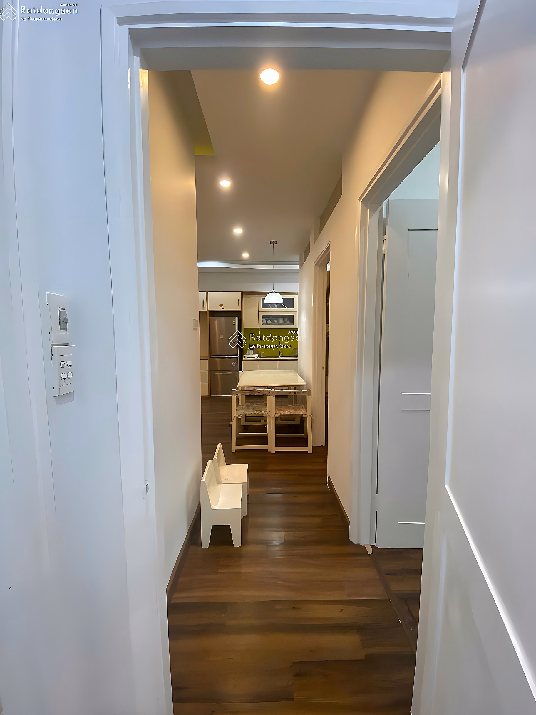 FOR SALE LOCATION TO C7 BUILDING HO GIANG VO, area 80m, 3 bedrooms, 2 bathrooms, fully furnished, balcony with nice view