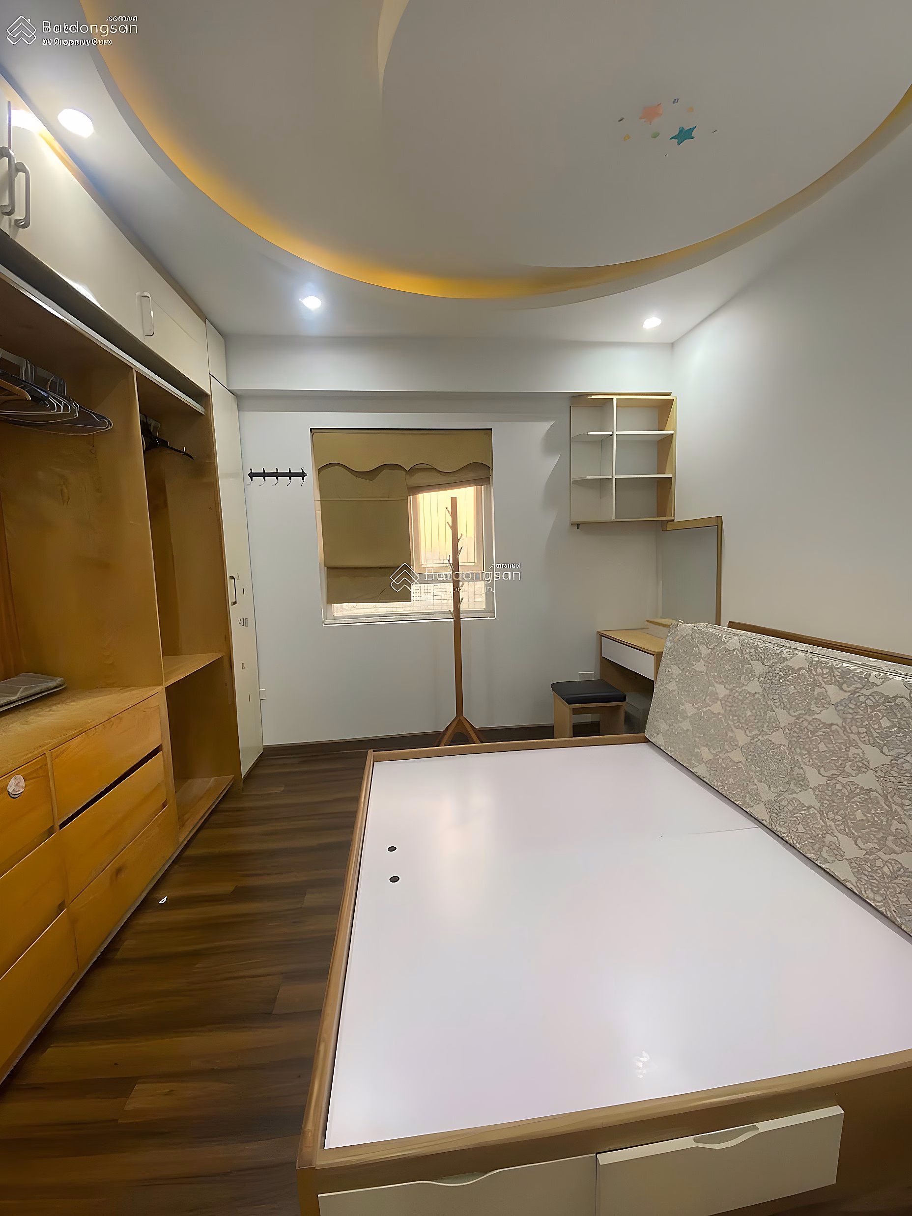 FOR SALE LOCATION TO C7 BUILDING HO GIANG VO, area 80m, 3 bedrooms, 2 bathrooms, fully furnished, balcony with nice view