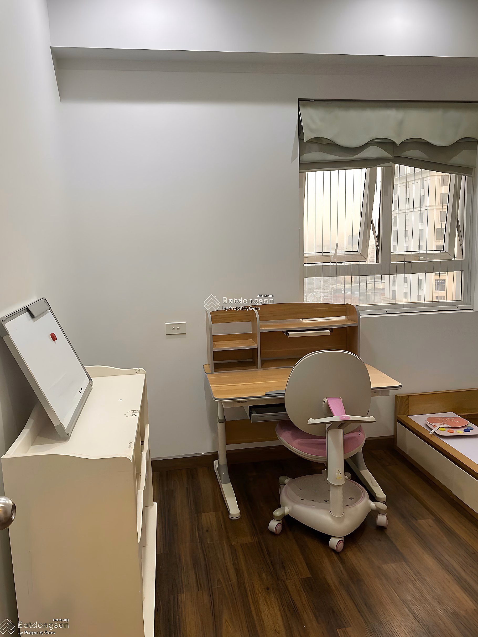 FOR SALE LOCATION TO C7 BUILDING HO GIANG VO, area 80m, 3 bedrooms, 2 bathrooms, fully furnished, balcony with nice view