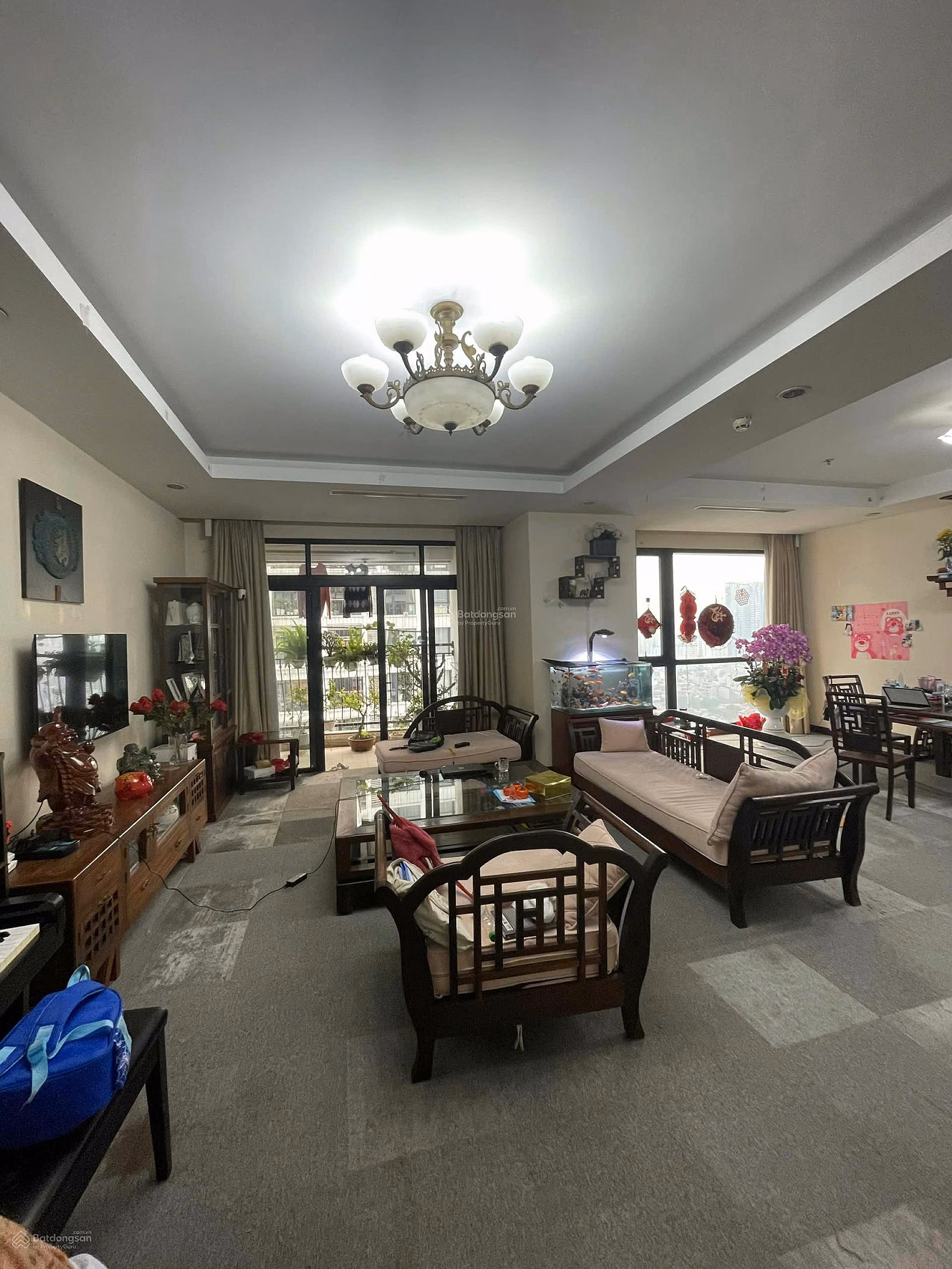 The owner needs to rent Royal City Apartment