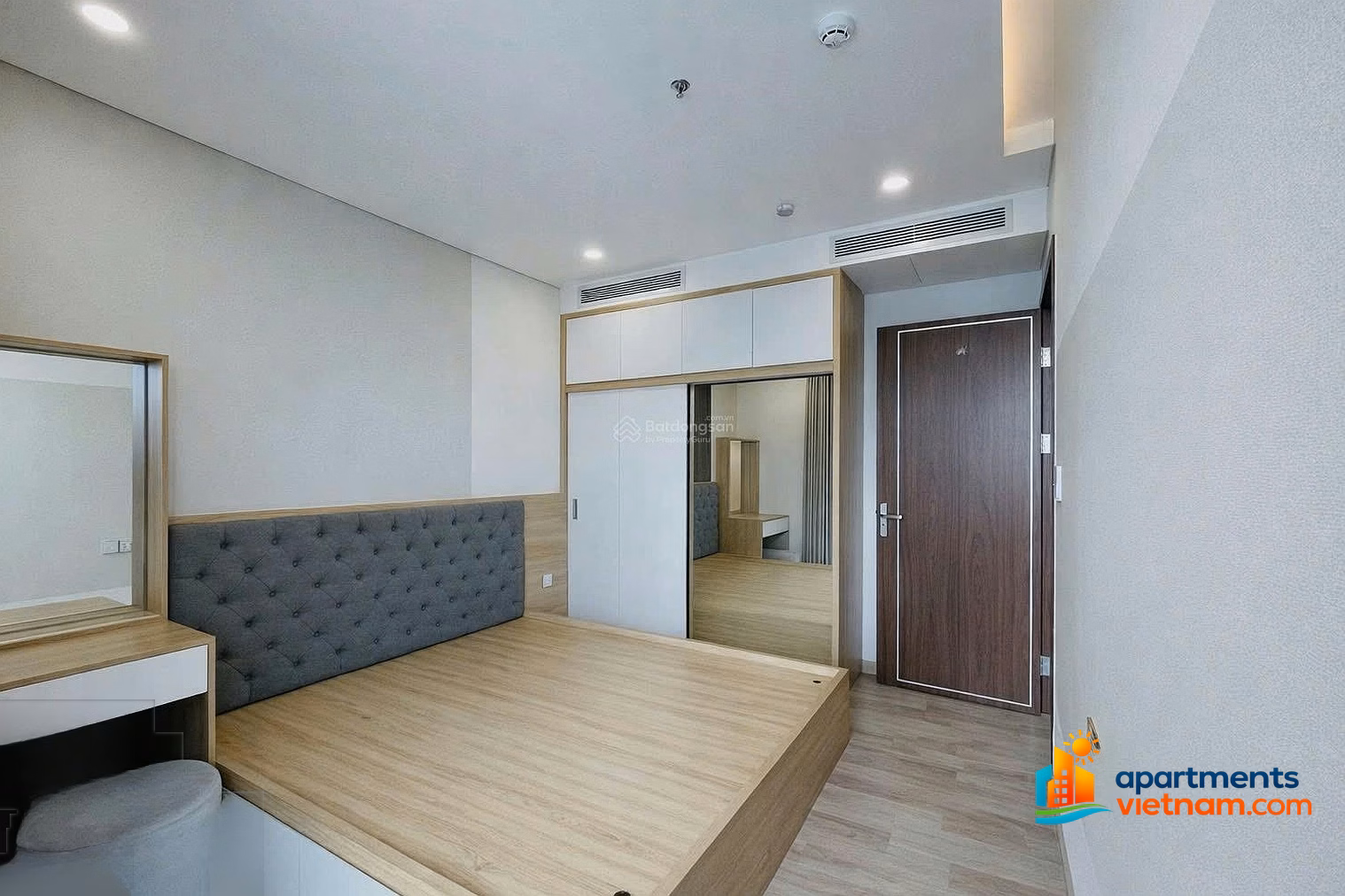 Selling high-floor apartment CT1 Riverside Luxury, VCN Phuoc Long, with rental cash flow of 14 million/month