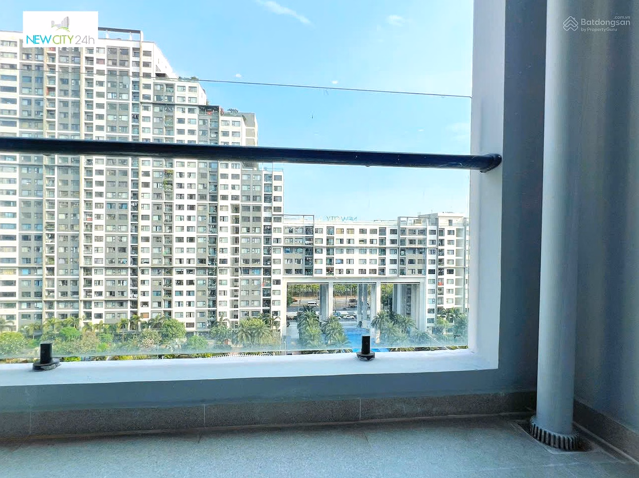 New City Thu Thiem | Selling 3 bedrooms, very beautiful corner apartment with Panorama pool view