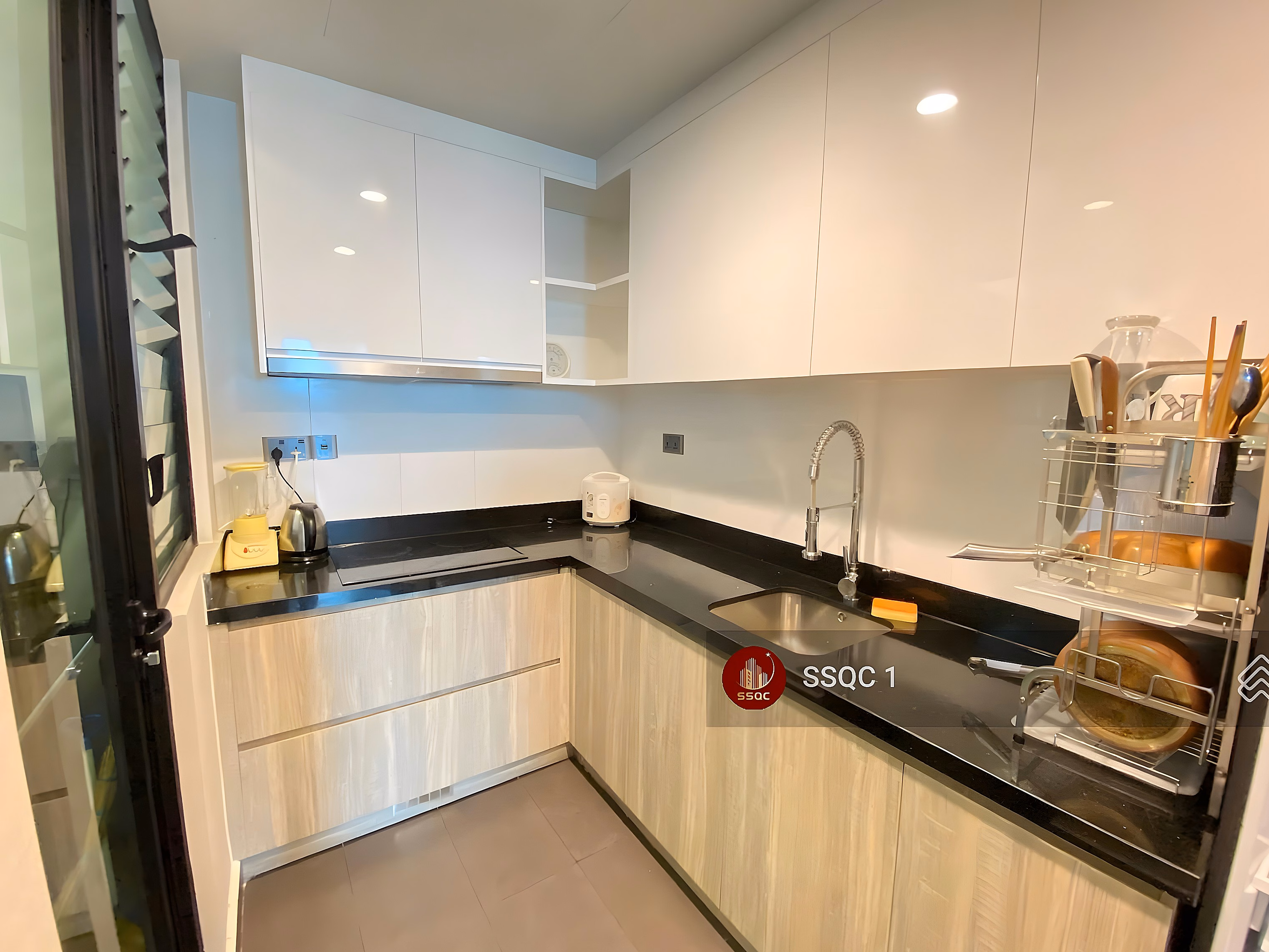 100% real news - 1 bedroom apartment for sale with full modern furniture - high floor with beautiful view - pink book available