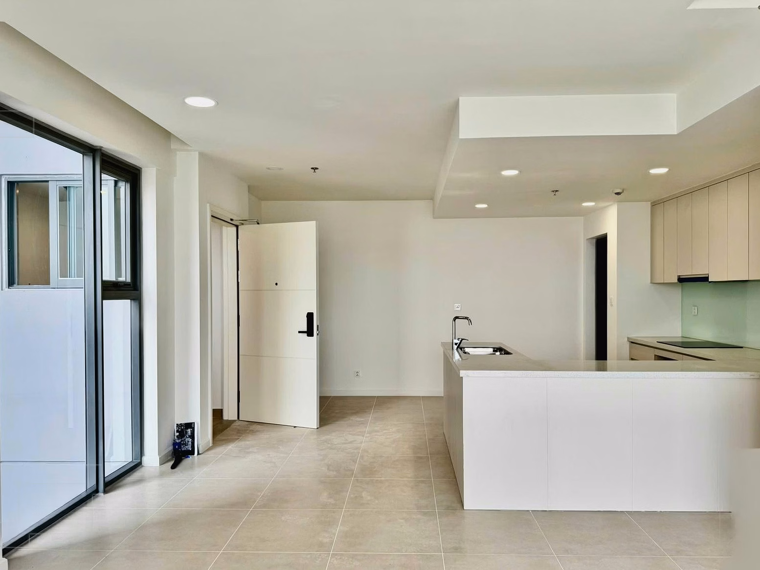 Urban Green apartment for rent with 3 bedrooms, 2 bathrooms - 4 Daikin air conditioners + Curtains - Ready to move in - Nice floor view