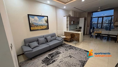 Owner rents Trang An apartment - 96m2