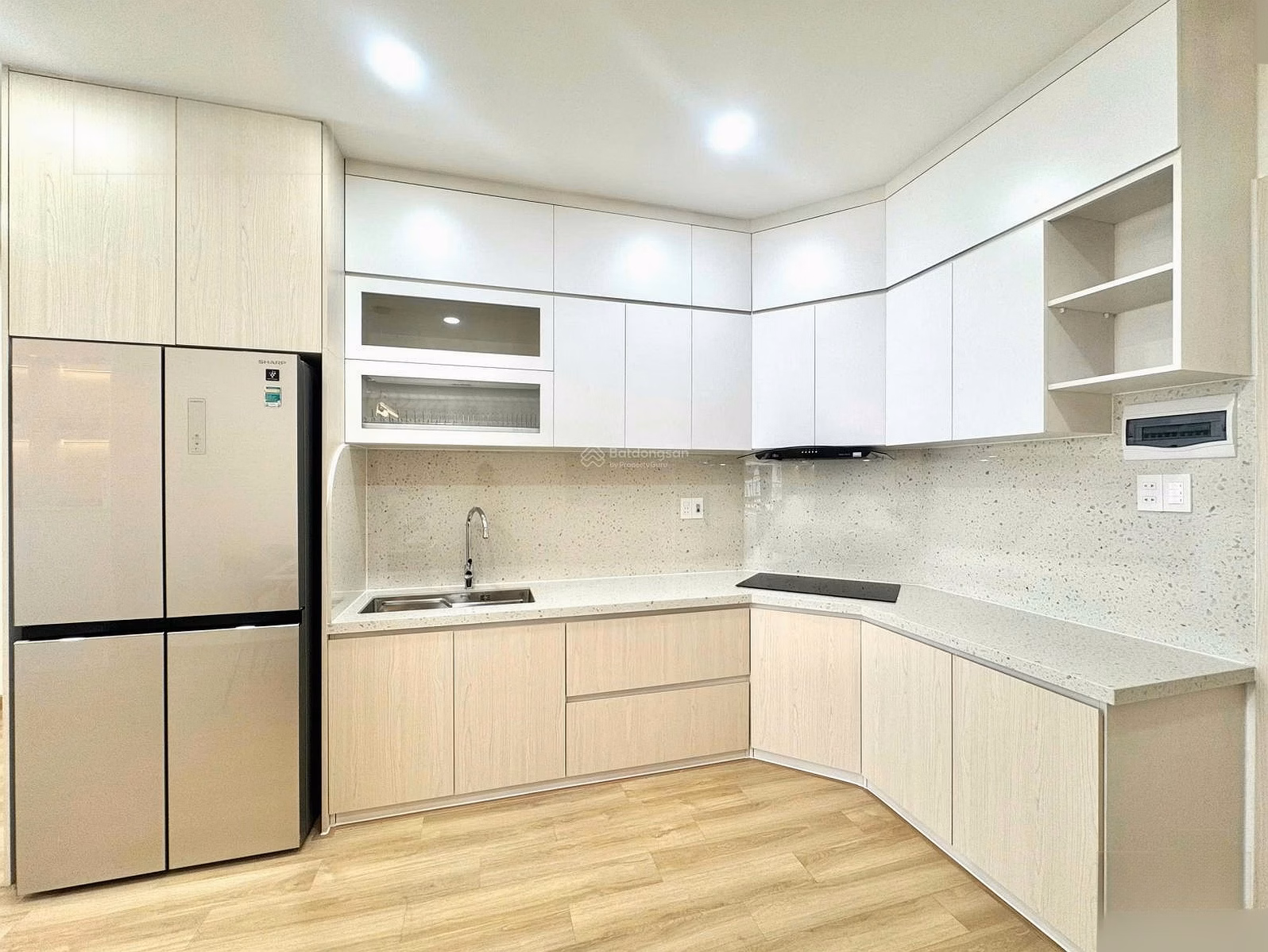 Huyen Seahome - 2 bedroom apartment with main balcony East - OC3 Muong Thanh Vien Trieu Nha Trang