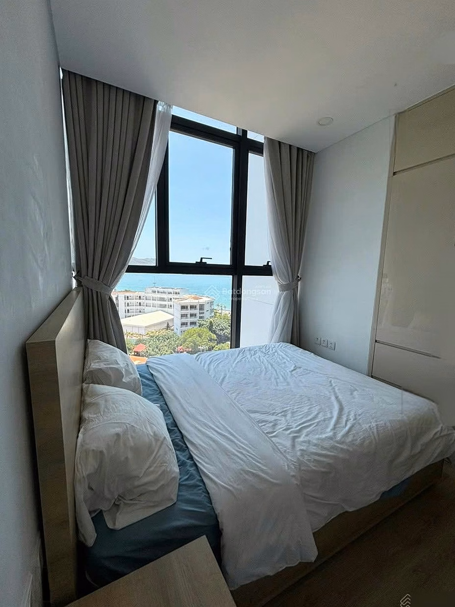 Selling 2-bedroom, 2-vs apartment, area 82m, Scenia Bay Nha Trang building