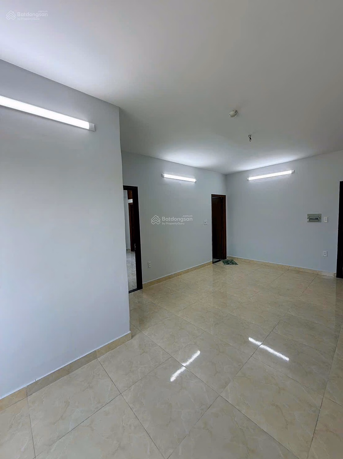 Selling 2 bedroom, 2 bathroom apartment at preferential price at Tecco Green Nest, 65m2 corner apartment with 2 open views 2.75 billion