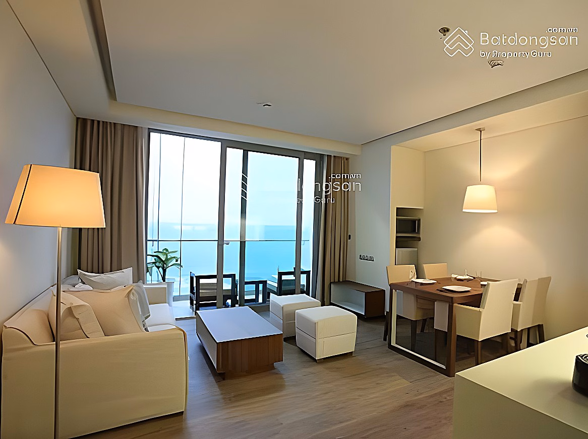 Apartment for rent in Da Nang Plaza, 3 bedrooms, frontage on Tran Phu, Hai Chau, Da Nang