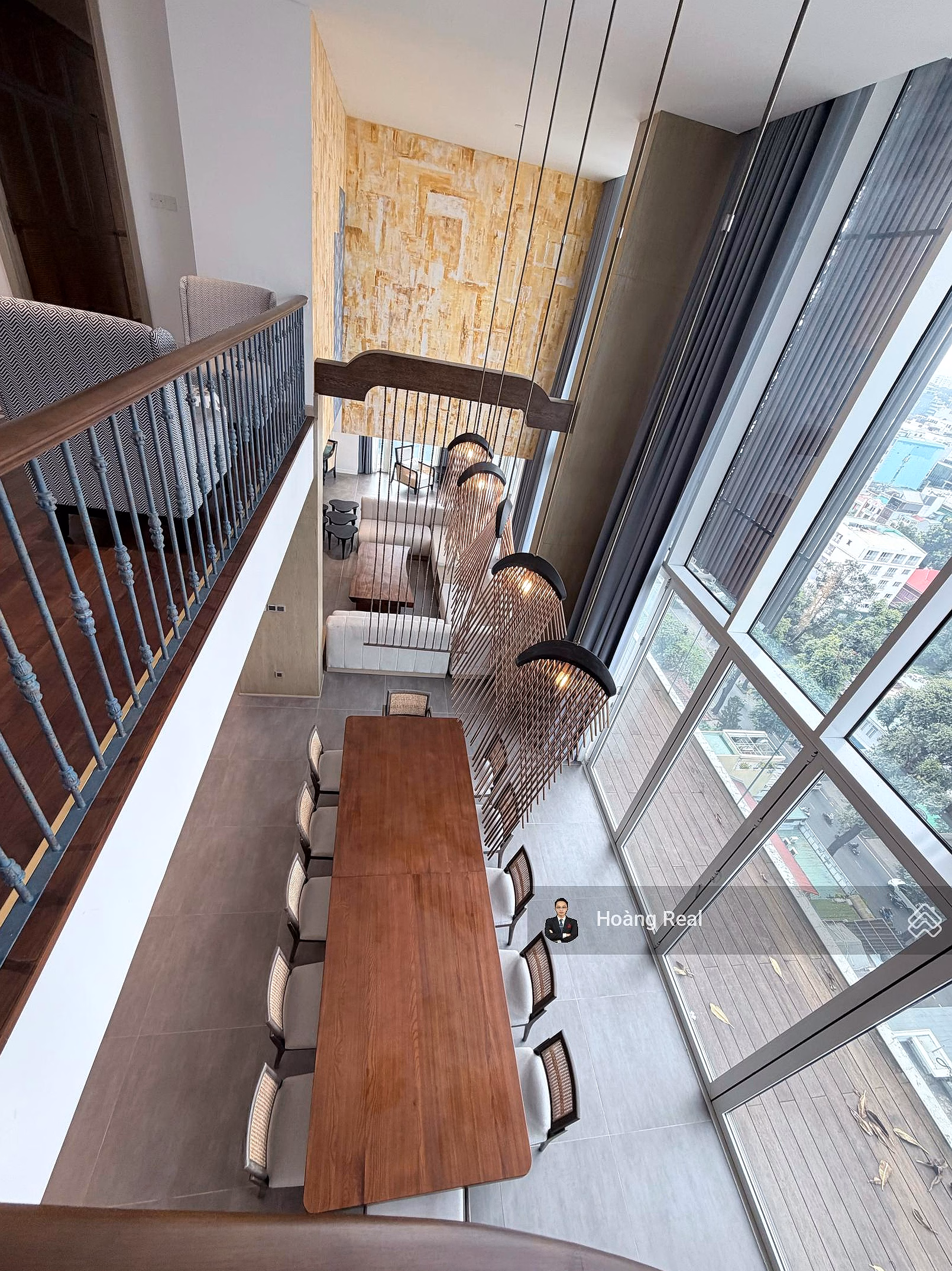 Urgent sale Penthouse Sky Villa 3 floors only in Center of Ho Chi Minh City. Area up to ~520M2
