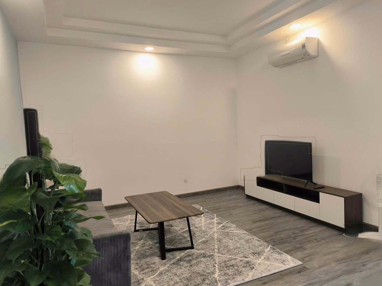Quick sale of Muong Thanh 04 apartment 100% New Interior - beautiful wide view