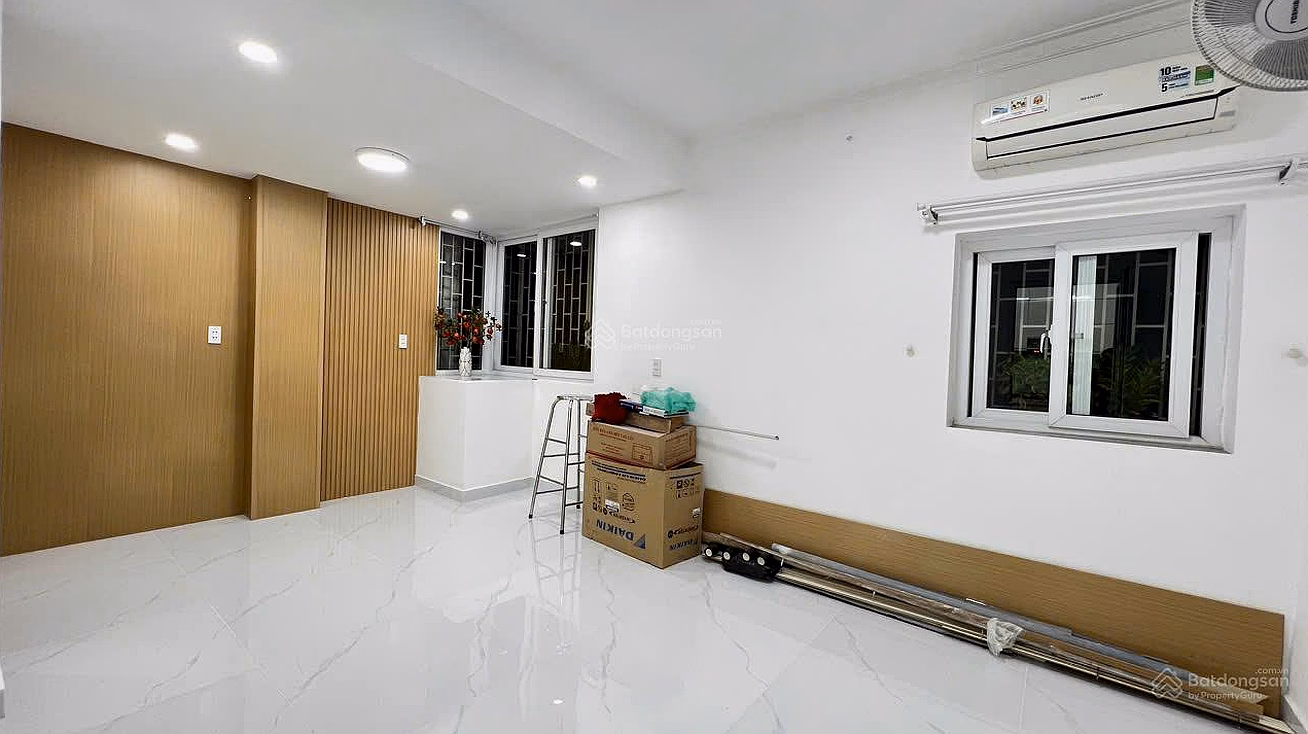 Phan Xich Long apartment building, Phan Xich Long street, 66m2, price 4.9 billion TL