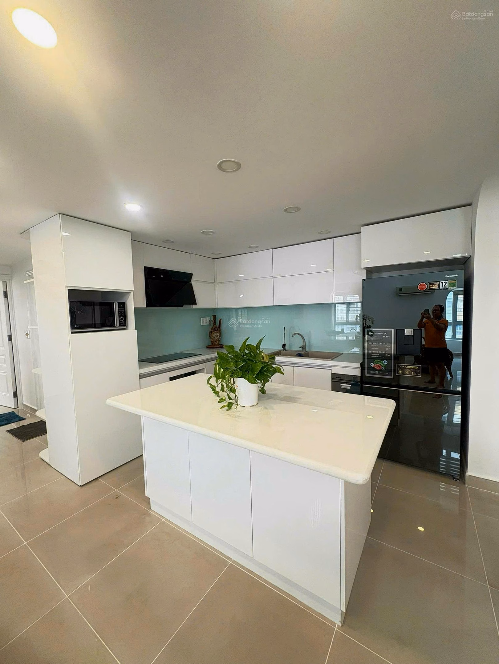 Urgent. Urgent sale of Sky Garden 1 apartment, corner apartment, high floor, 171m2, price 8.1 billion - cheapest on the market
