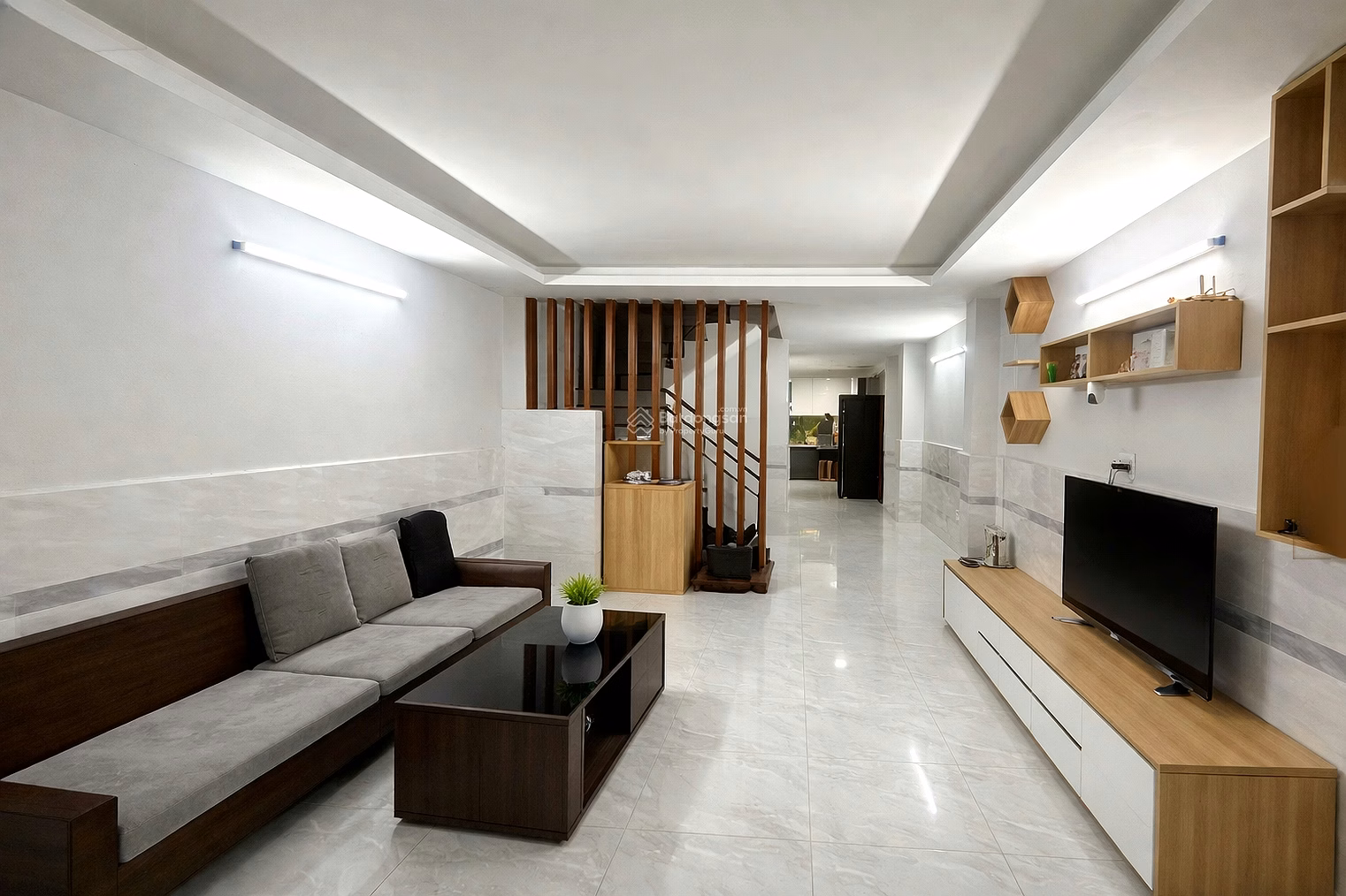 Rare house right next to District 1 - HXH 7m Huynh Van Banh - Area 80m2 (4x20) only 13.9 billion TL