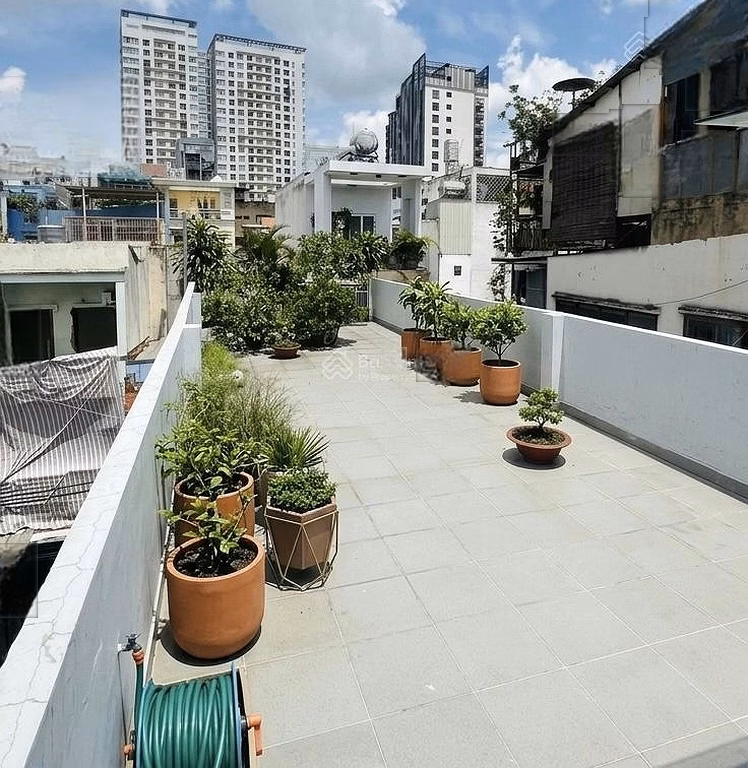 Rare house right next to District 1 - HXH 7m Huynh Van Banh - Area 80m2 (4x20) only 13.9 billion TL
