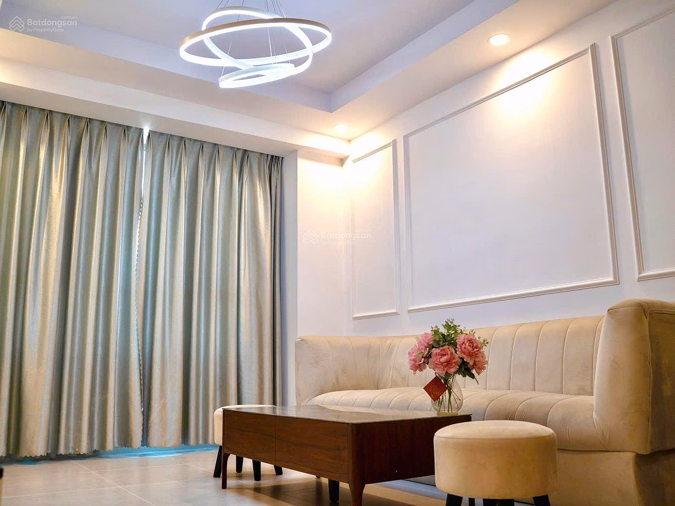Selling apartment The Gold View, 6.5 billion, 68m2, 2 bedrooms, 1 bathroom at Ben Van Don Street, District 4, Ho Chi Minh City. SOON TO MAKE THE PINK BOOK