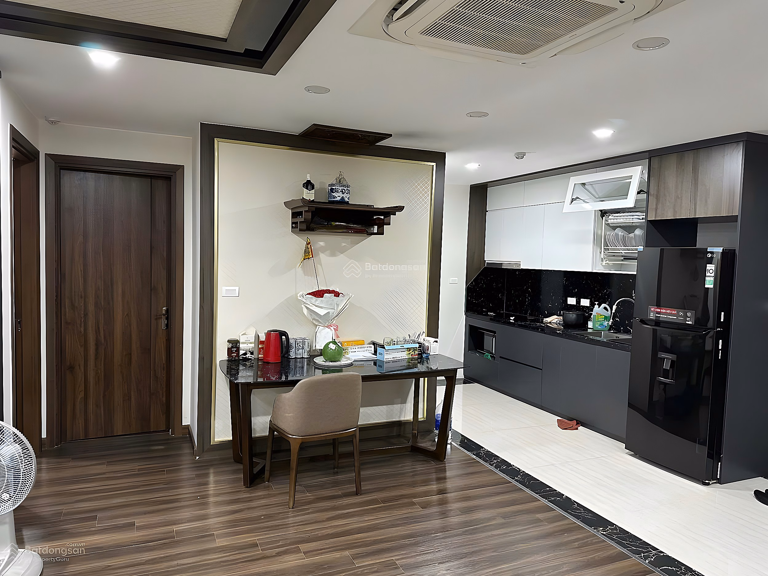 (Latest). Urgent sale of 3-bedroom apartment 99m² at CT5 CT6 MHDI Le Duc Tho, price: 8 billion*** Huy