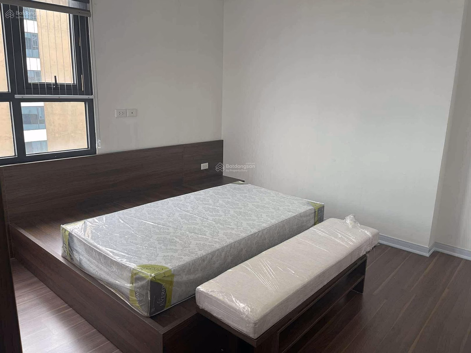 Urgent sale of 3-bedroom apartment in Ngoai Giao Doan building, NO1T5