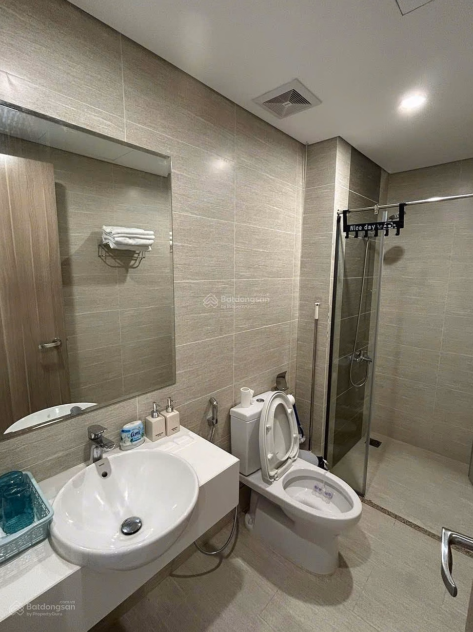 Urgent sale 3 bedroom apartment building S2.07 - Vinhomes Ocean Park 1. Price only 4.55 billion