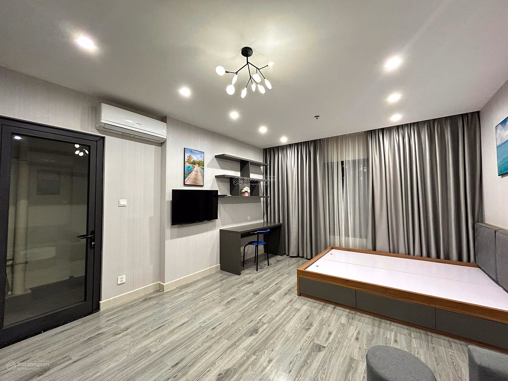 Super good price for a 32m2 Studio apartment for only 2 billion at Vinhomes Ocean Park 1 - Gia Lam - Hanoi