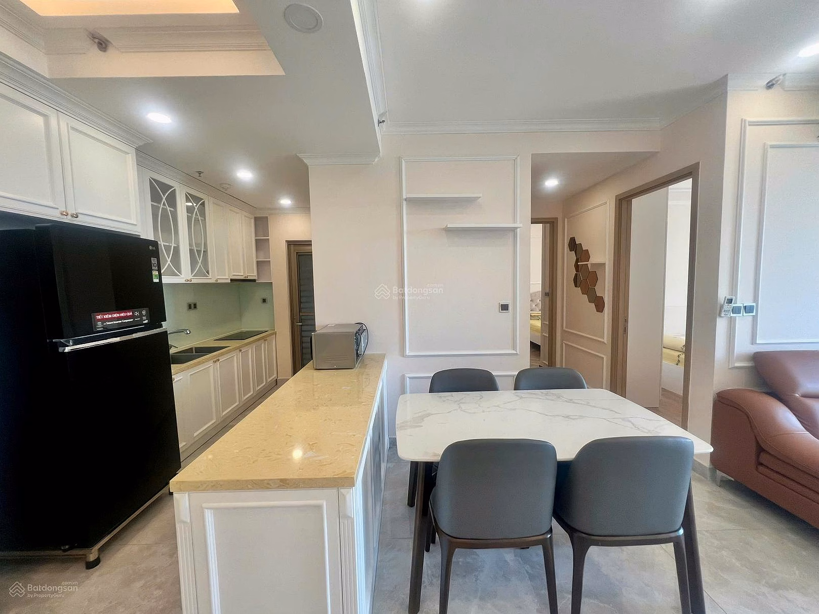 Urgent sale of 2 bedroom apartment in The Peak, Phu My Hung, very good price*** Van Dat