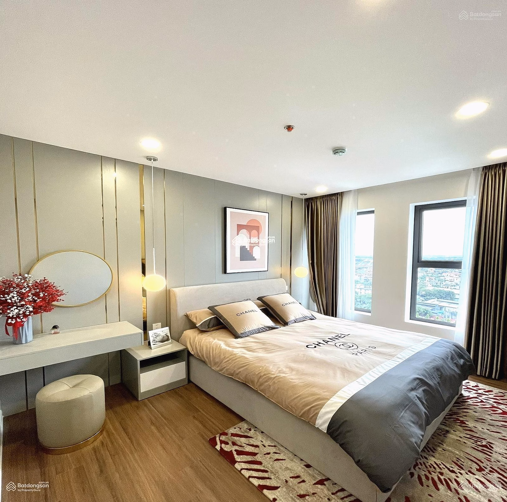 2-3 bedrooms-1.5 bedrooms-studio with lake view for rent from only 15 million VND Vinhomes D'Capitale