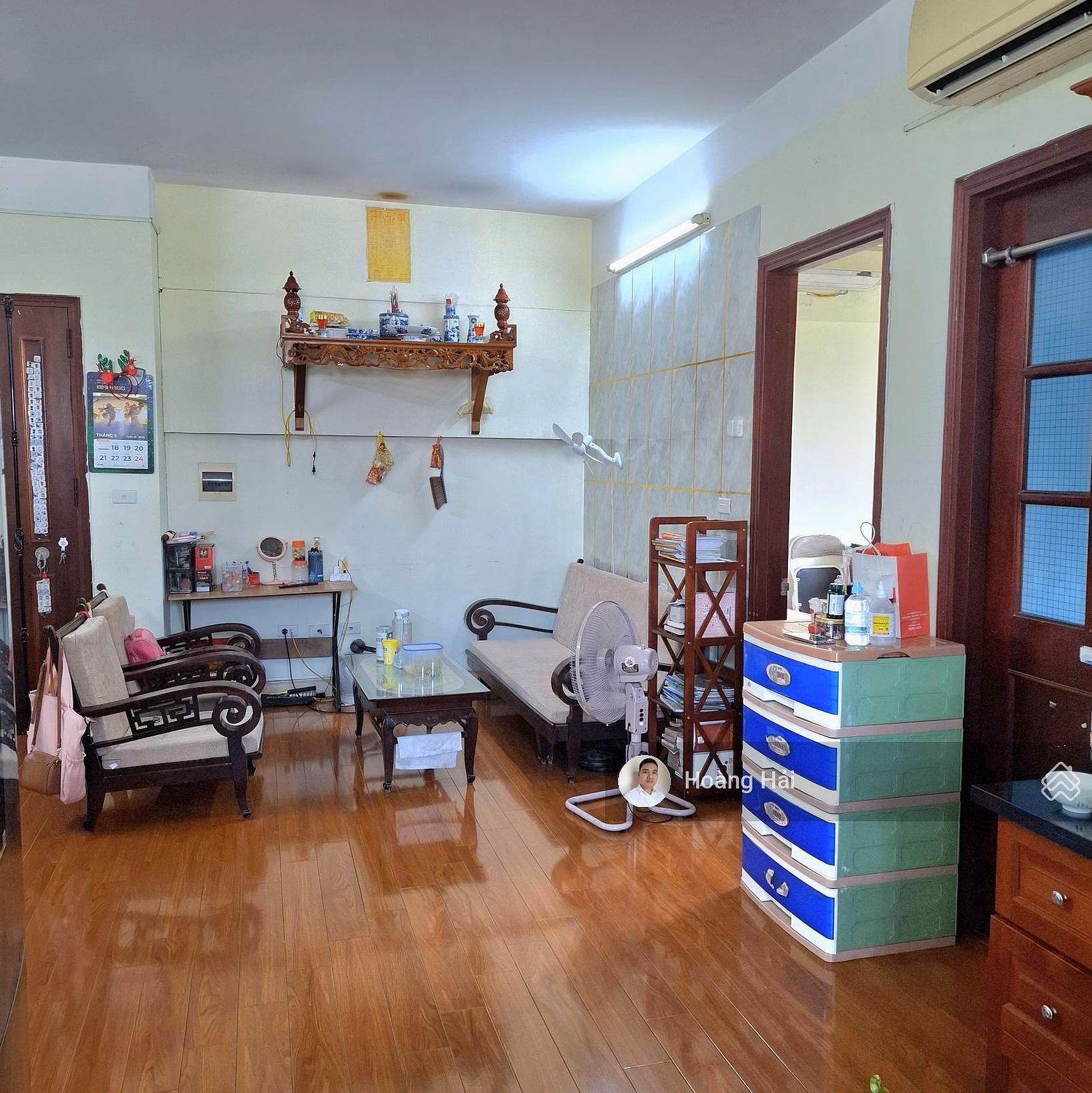 Selling Viet Hung CHCC corner apartment 72m2 2 bedrooms for only 4.15 billion