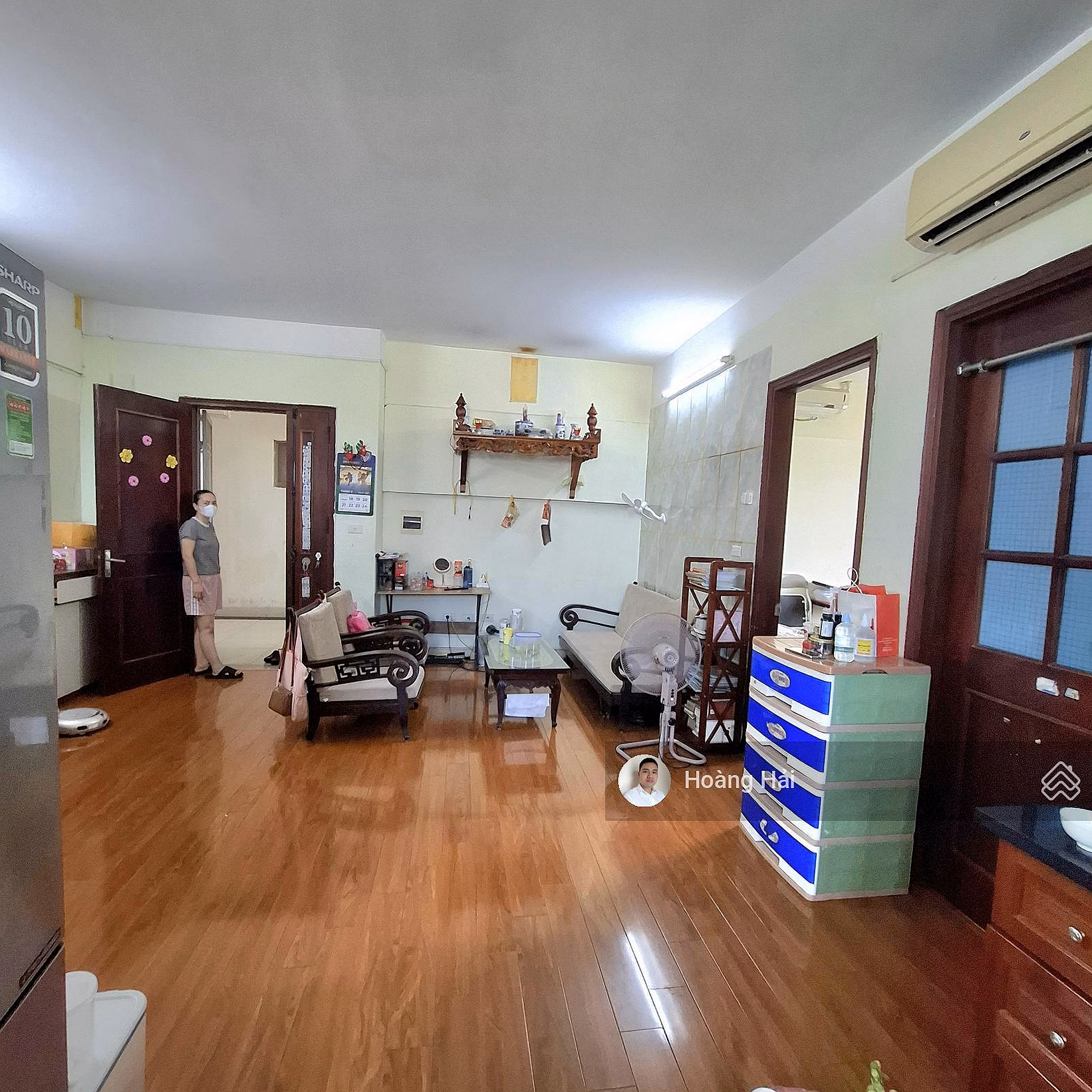 Selling Viet Hung CHCC corner apartment 72m2 2 bedrooms for only 4.15 billion