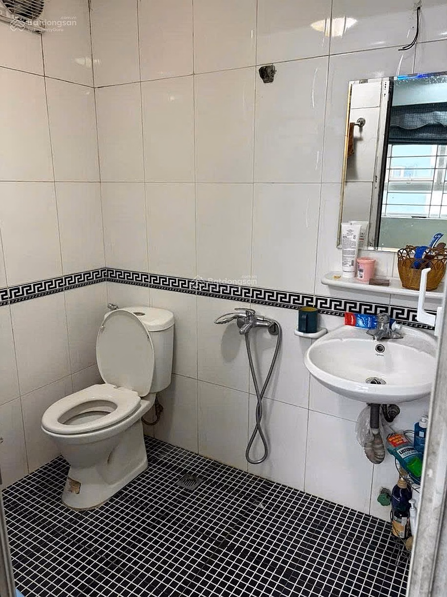 Selling apartment B6A, Nam Trung Yen urban area, Cau Giay. 55m2 2 bedrooms 2 bathrooms price 4.85 billion***