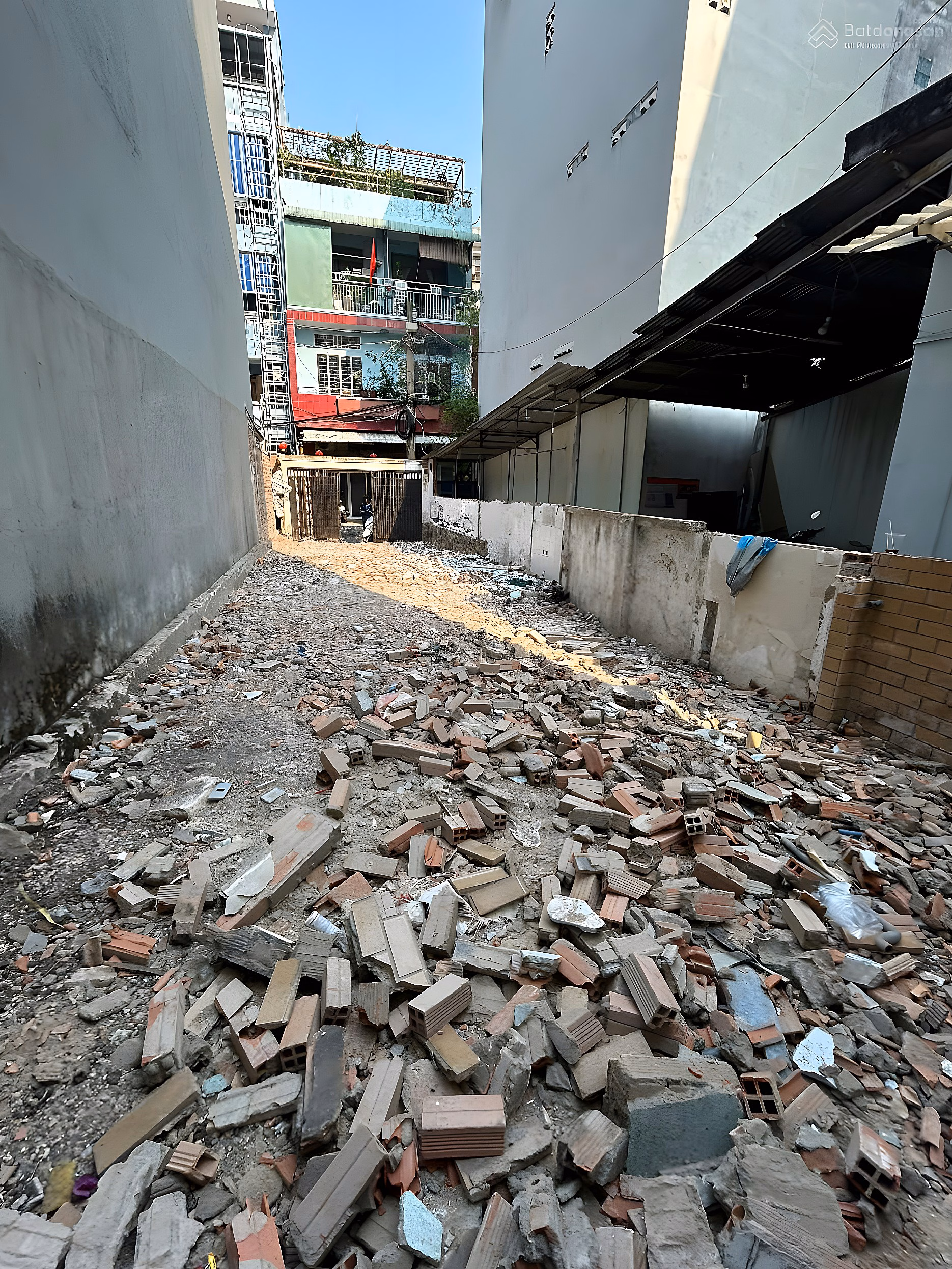 Land for sale on Nguyen Van Dau, next to Van Lang University