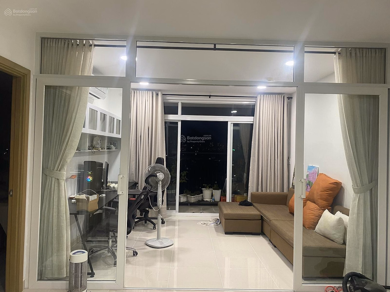 Ngoc Lan apartment for sale, District 7. 96m2, 2 bedrooms, 2 bathrooms, corner apartment