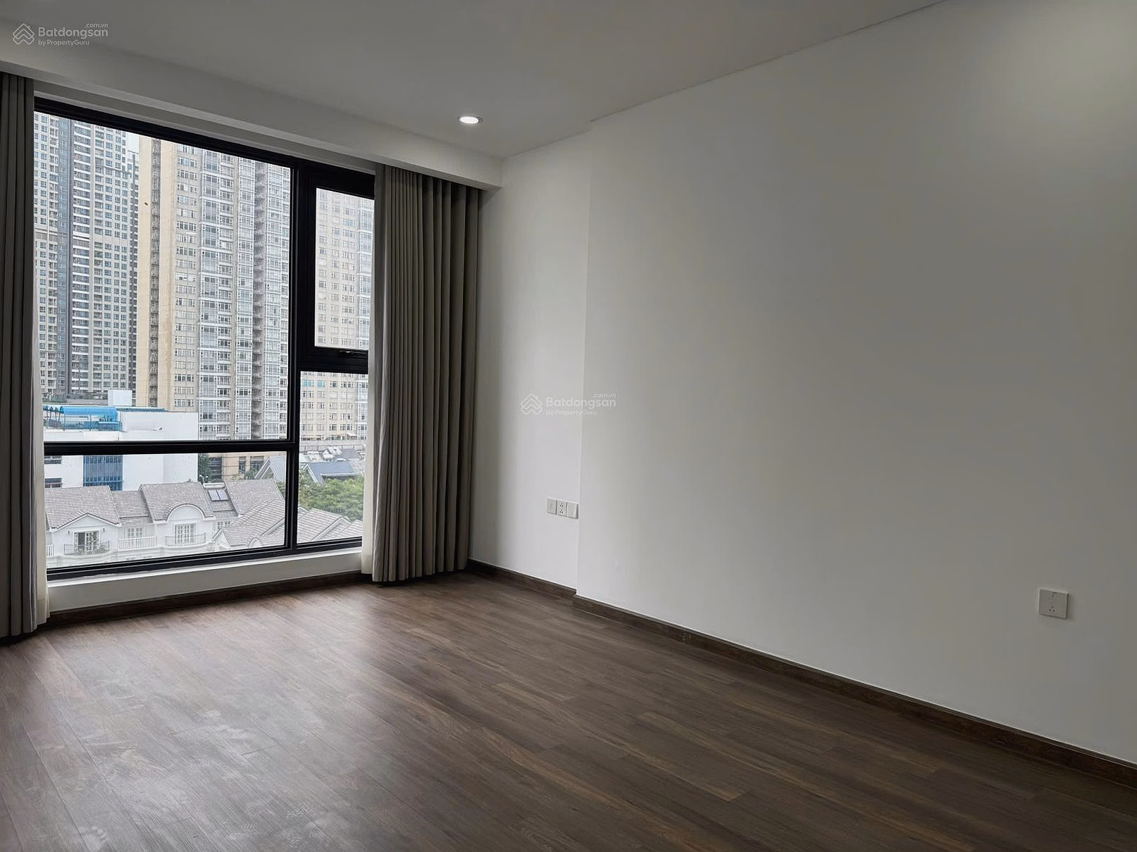 Apartment for sale at Opal SaiGon Pearl, 17,556 billion, 135.88m2, 3 bedrooms, 2 bathrooms Hot!