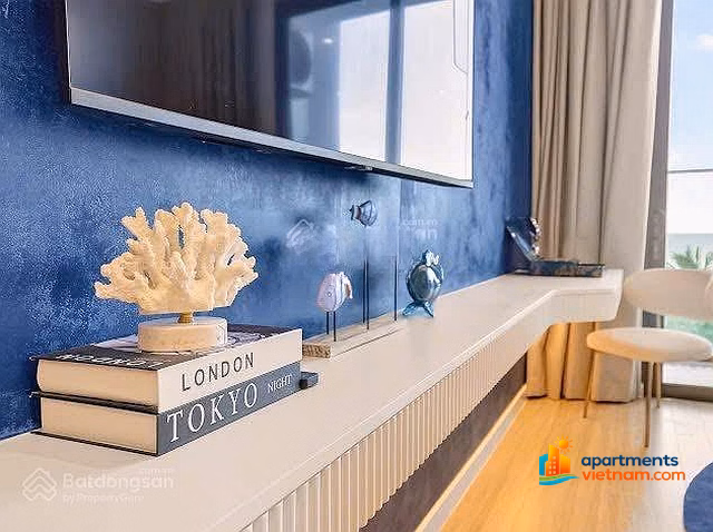 Selling Studio-Sun Charmora City apartment on the middle floor with fireworks view