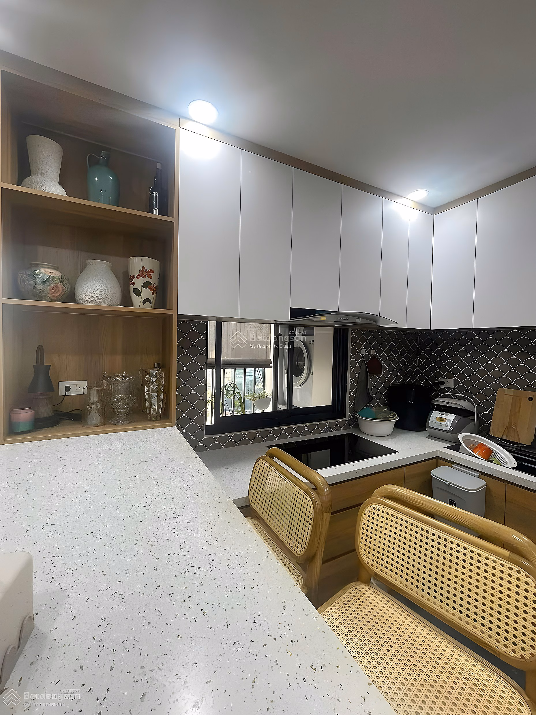 Green Stars CC for sale, Pham Van Dong, area 68m2, middle floor, cool direction, full furniture, price 5.5 billion