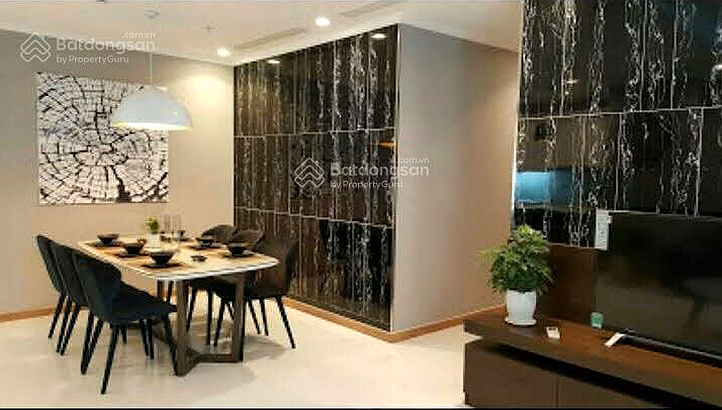 Super good price for rent 3 bedrooms Vinhomes Central Park, full luxury furniture, nice airy view