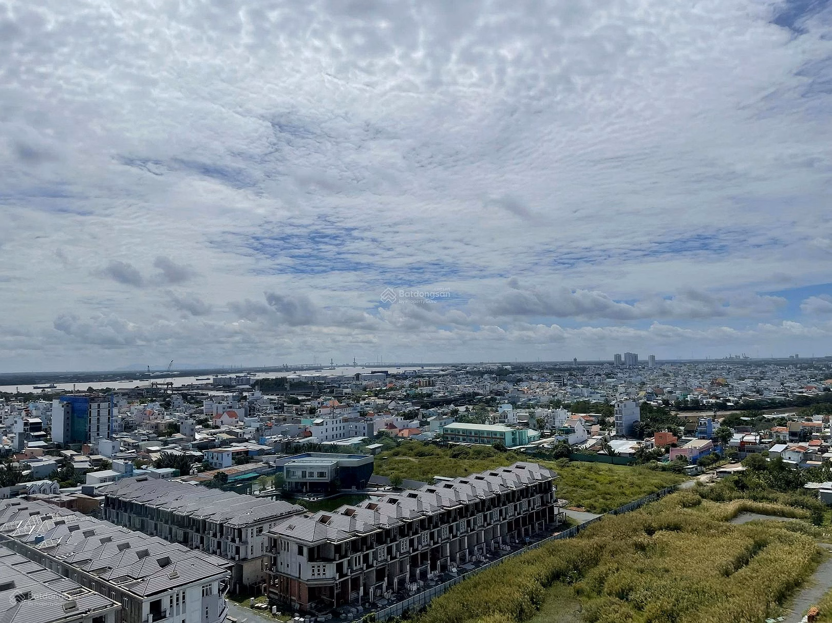 Owner sells Boulevard apartment in District 7, area 50m2, fully furnished