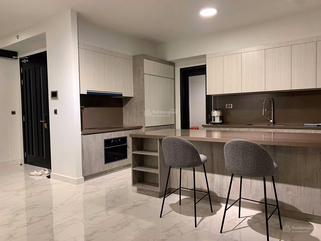 The owner sent Feliz En Vista 4 bedroom 4 bathroom apartment for sale for 27 billion