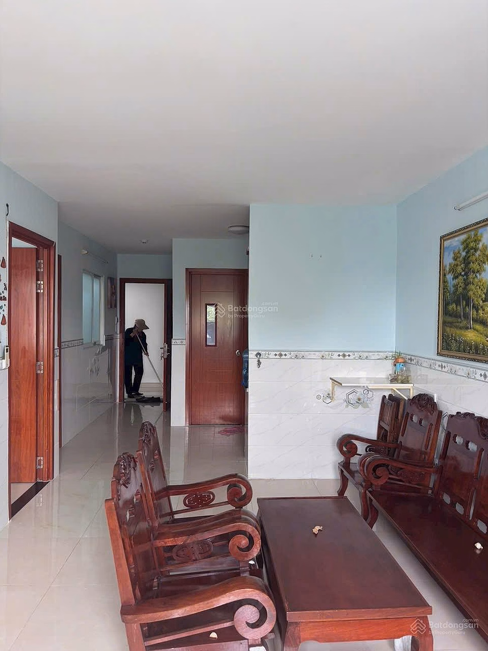 I'm a resident who needs to sell an apartment in Hiep Thanh Building, District 12, 2 bedrooms, 2 bathrooms, 71 m / sales contract for bank loan, please