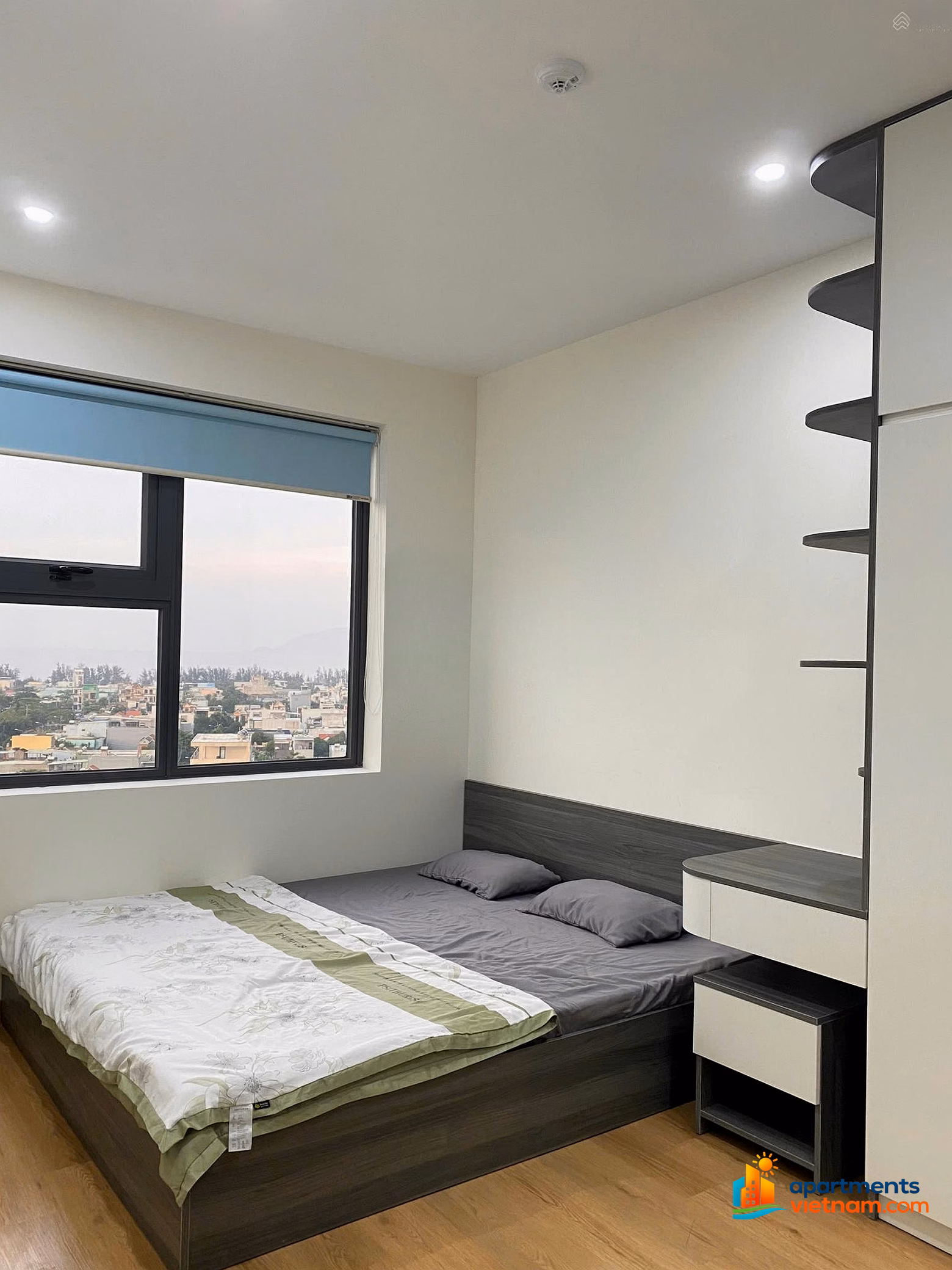 3 bedroom apartment for rent, fully furnished, facing the sea - Price only 8 million/month