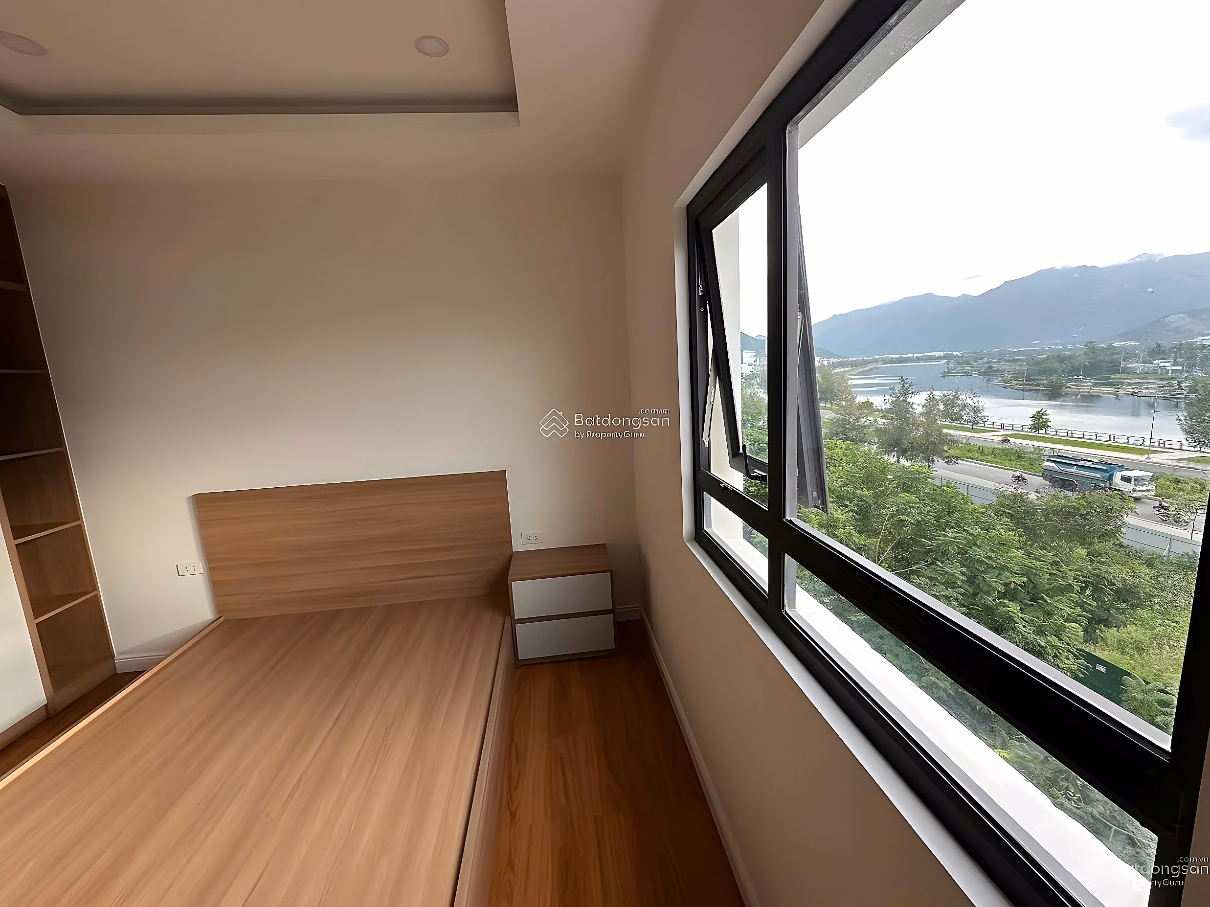 Selling 3 bedroom river view apartment with windows, ready furnished in Phuoc Hai Nha Trang, good price