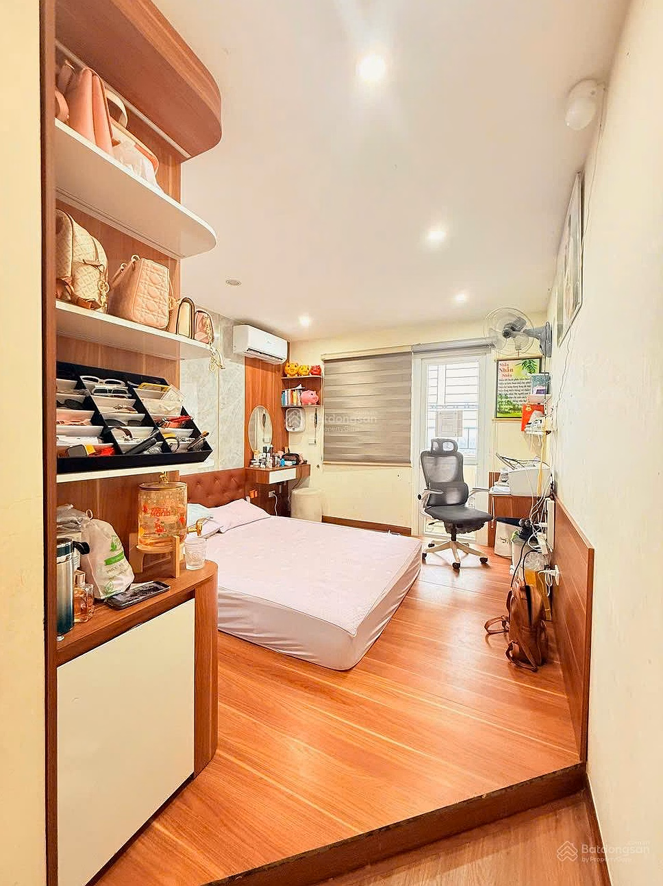 The owner needs to urgently sell apartment 2514, XPhome Star building, Tan Tay Do urban area, Highway 32, Dan Phuong, Hanoi