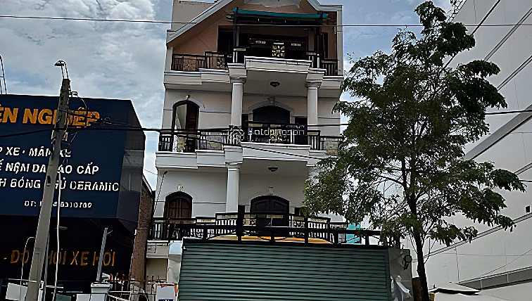 The owner rents a whole house on Le Quy Don street, Ward 1, Vung Tau city