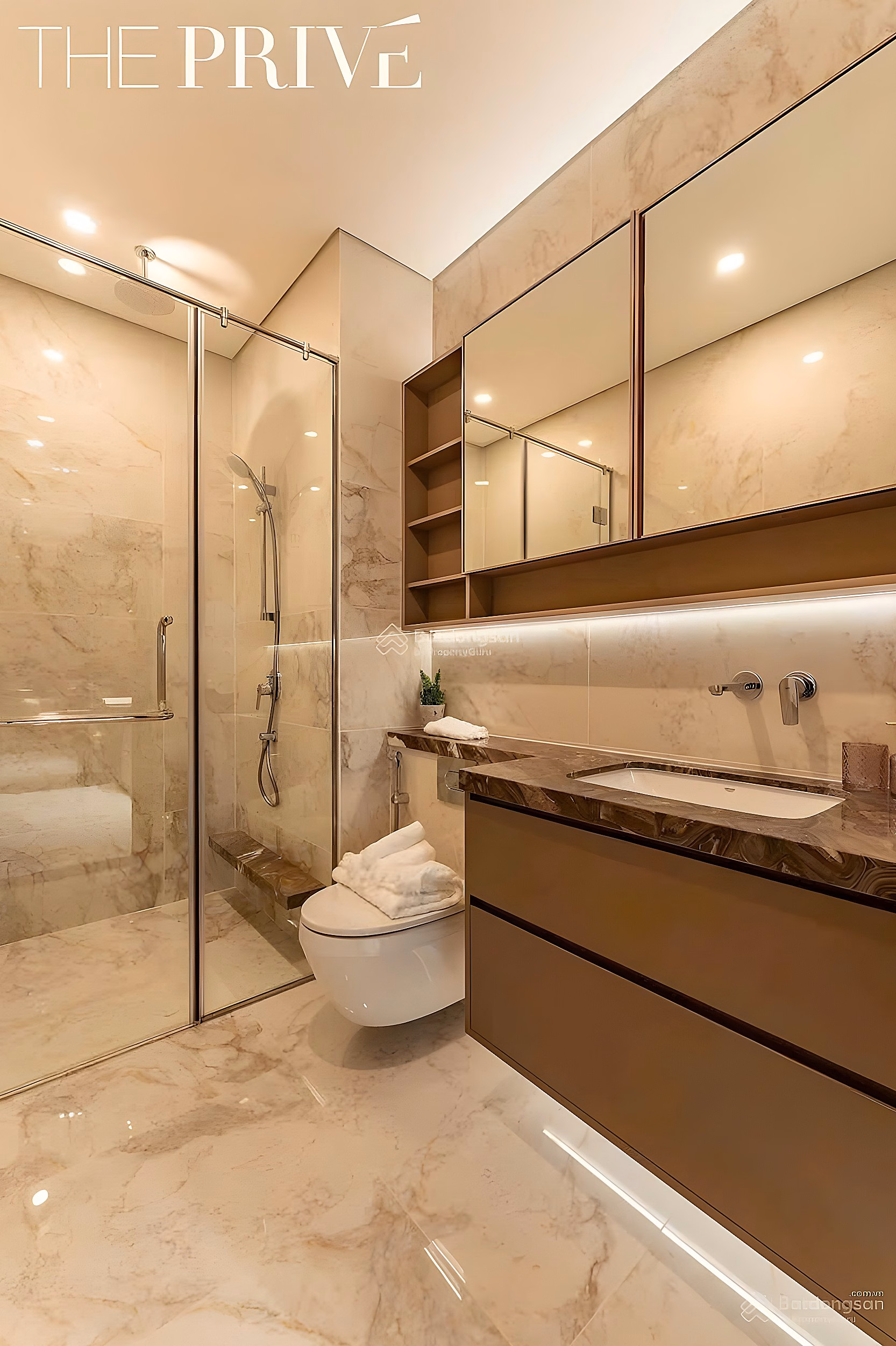 The Privé District 2 luxury apartment, exclusive shopping cart at good prices, only 10% deposit, sign sales contract until 2028 to receive the house