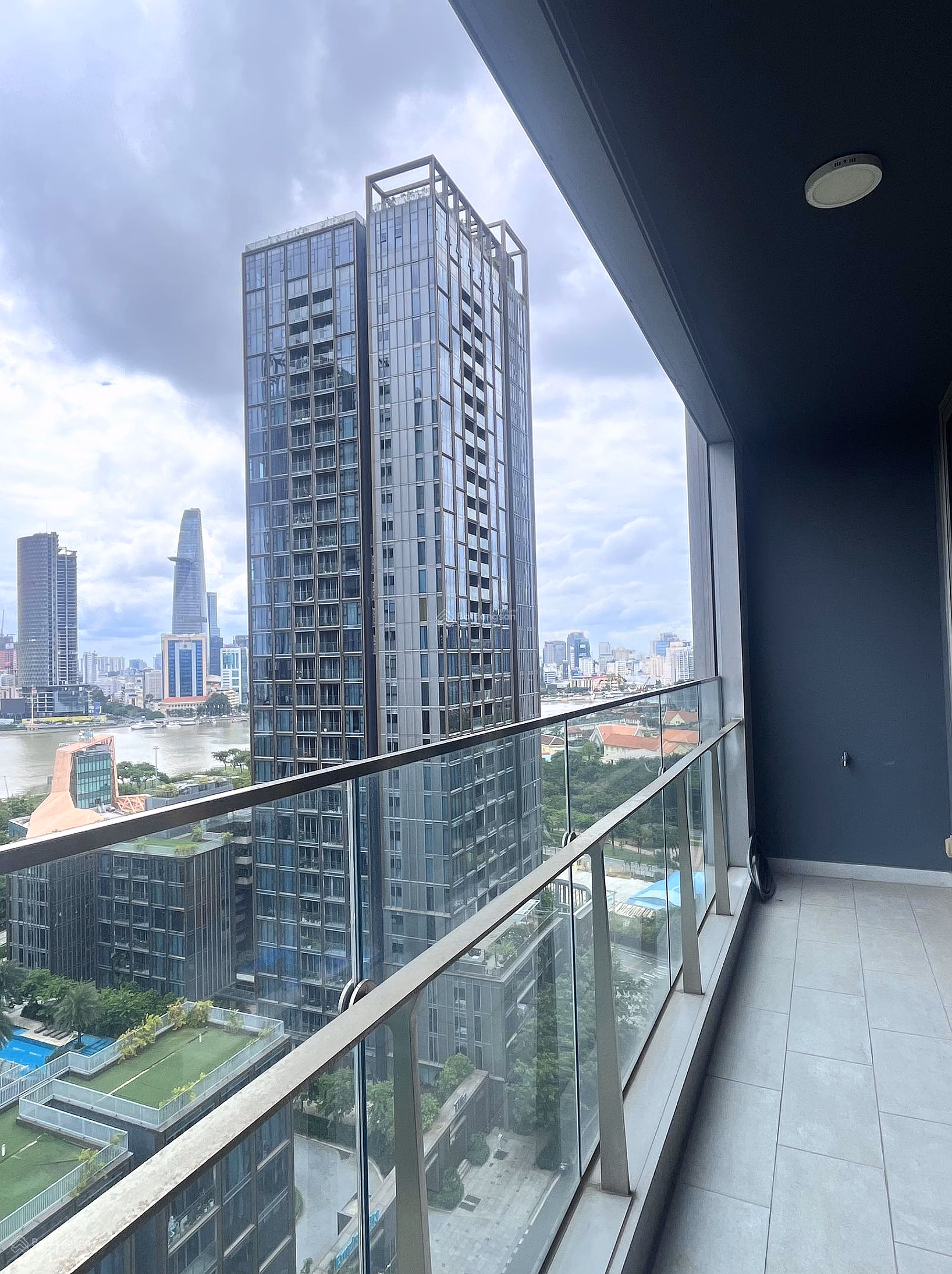 Empire City 3 bedroom apartment for rent 68 million fully furnished