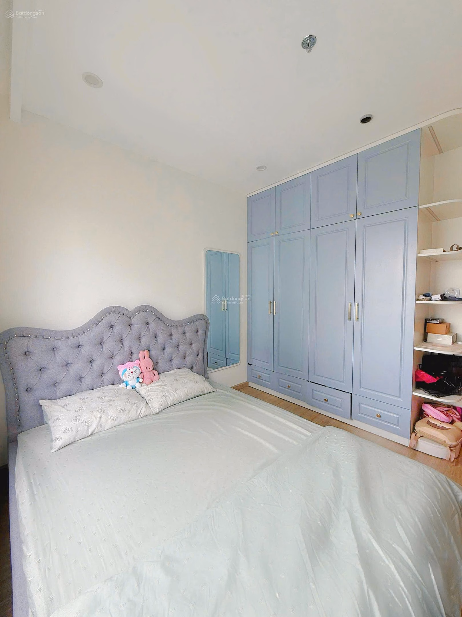 The owner sells a 3-bedroom corner apartment for 5.7 billion including 75.6 m2, selling price during the week! Luxury subdivision GS3Vinhomes Smart