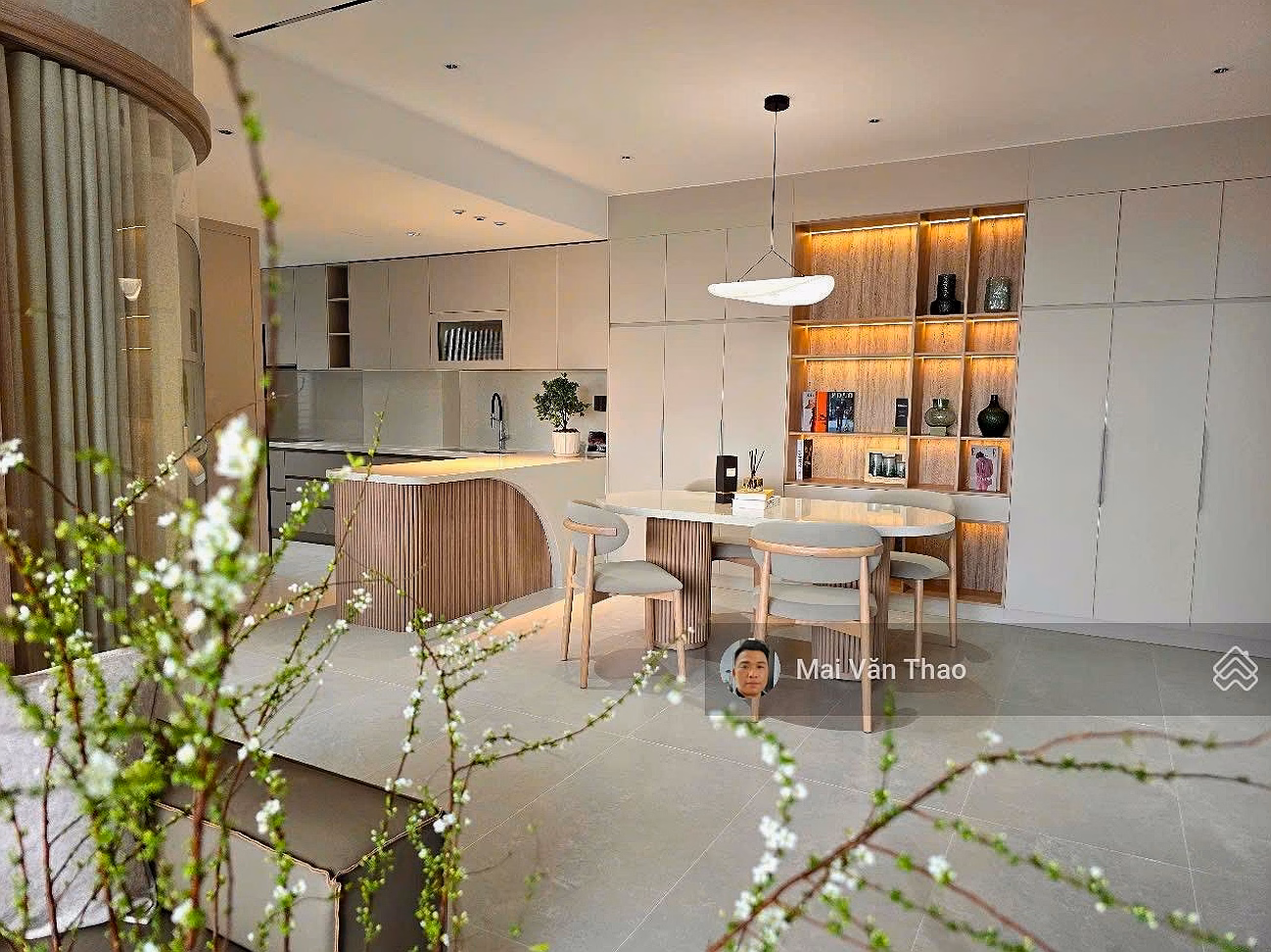 Grand View Phu My Hung apartment for sale, high floor, open view, 118m², price 11.5 billion. Contact: O9O6 772 5O8