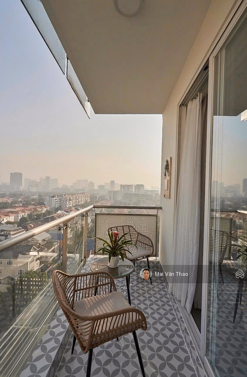 Grand View Phu My Hung apartment for sale, high floor, open view, 118m², price 11.5 billion. Contact: O9O6 772 5O8