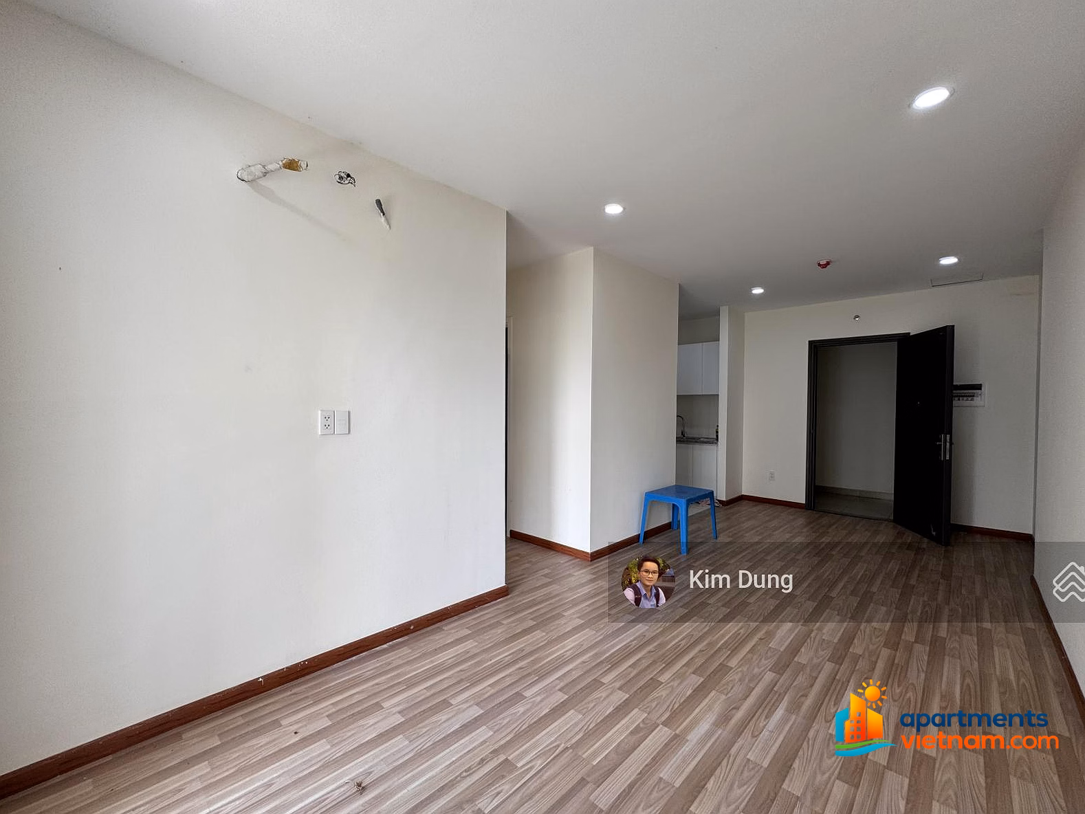 Selling Vo Van Kiet frontage apartment with 2 bedrooms Price 3.1 billion